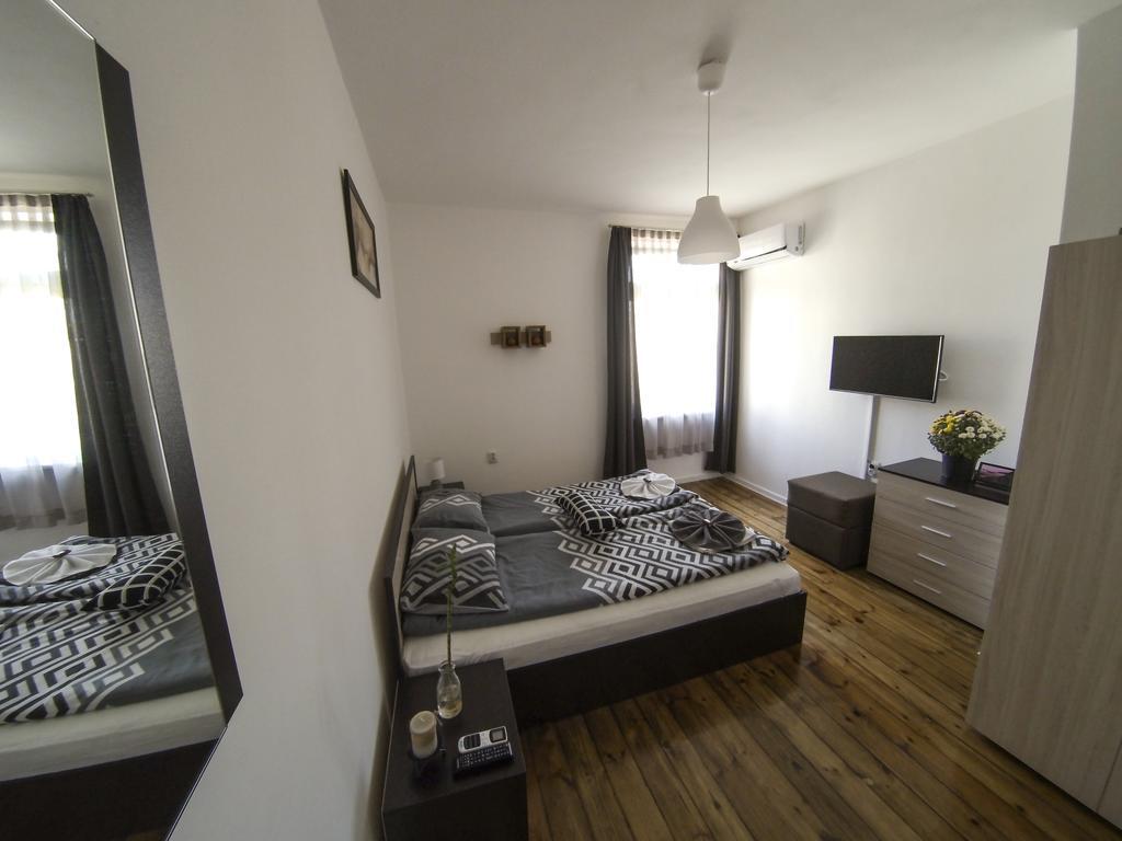 Graf Ignatiev - 3Br Apart Sofia Ngoại thất bức ảnh